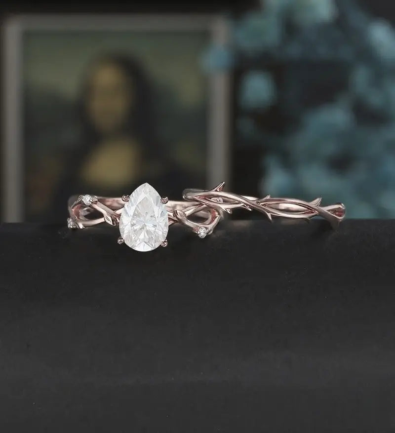 Pear shaped Moissanite Engagement Ring Solid Gold Nature Inspired Diamond Wedding Ring ROSE WHITE YELLOW Gold Promise Anniversary Bridal Ring For Women