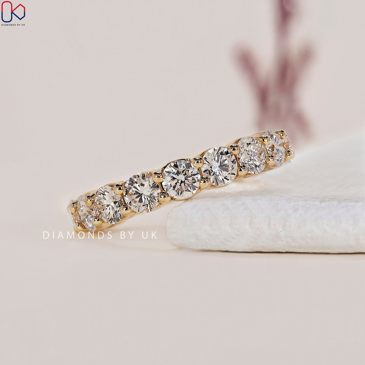 Diamond Eternity band In Yellow Gold