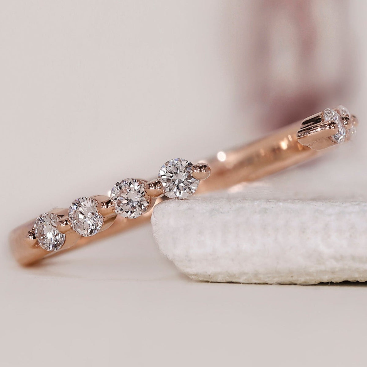 Round Diamond Open Gap Wedding Band
