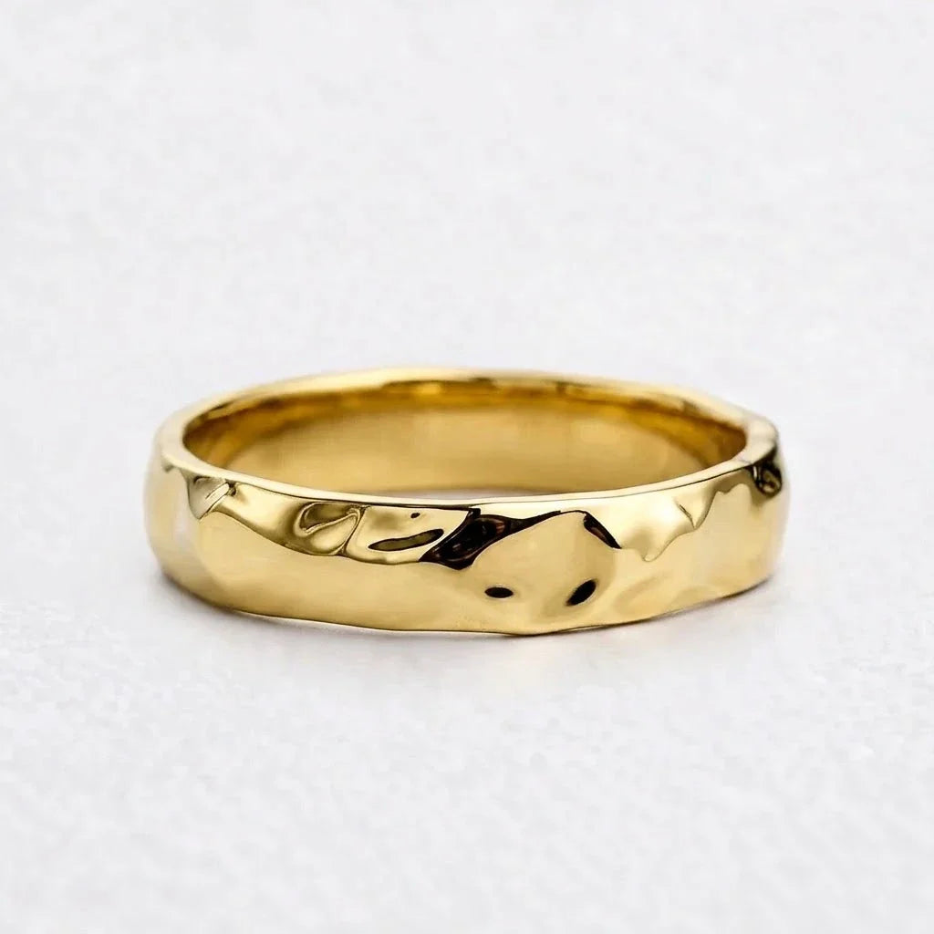 Liquid Flow | Unisex Wedding Band with Molten Texture