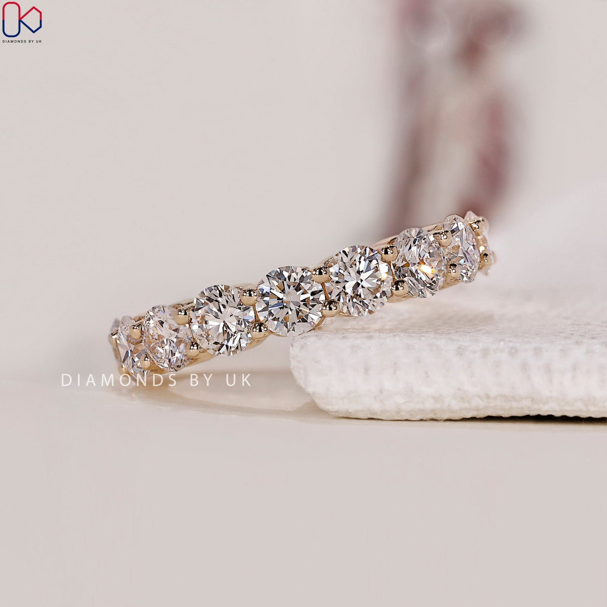 Half Eternity Band – Round Diamonds