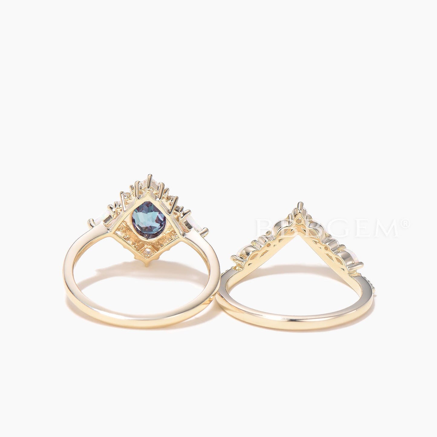 Oval Cut Color-change Alexandrite Wedding Ring Moissnite Halo Opal Ring Set