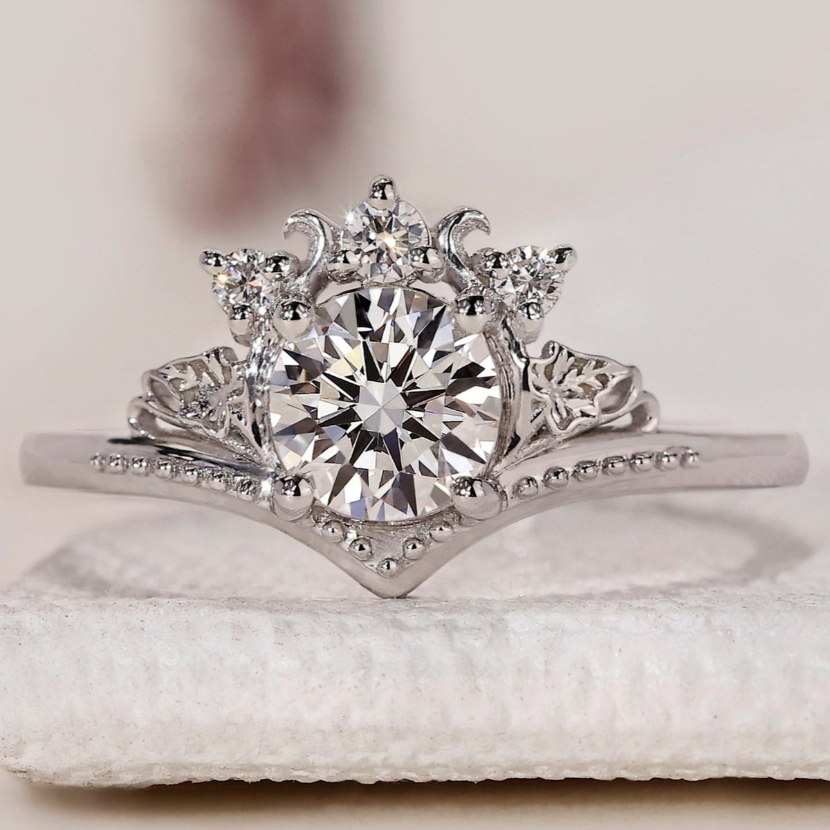 Art Deco Engagement Ring - Round Diamond