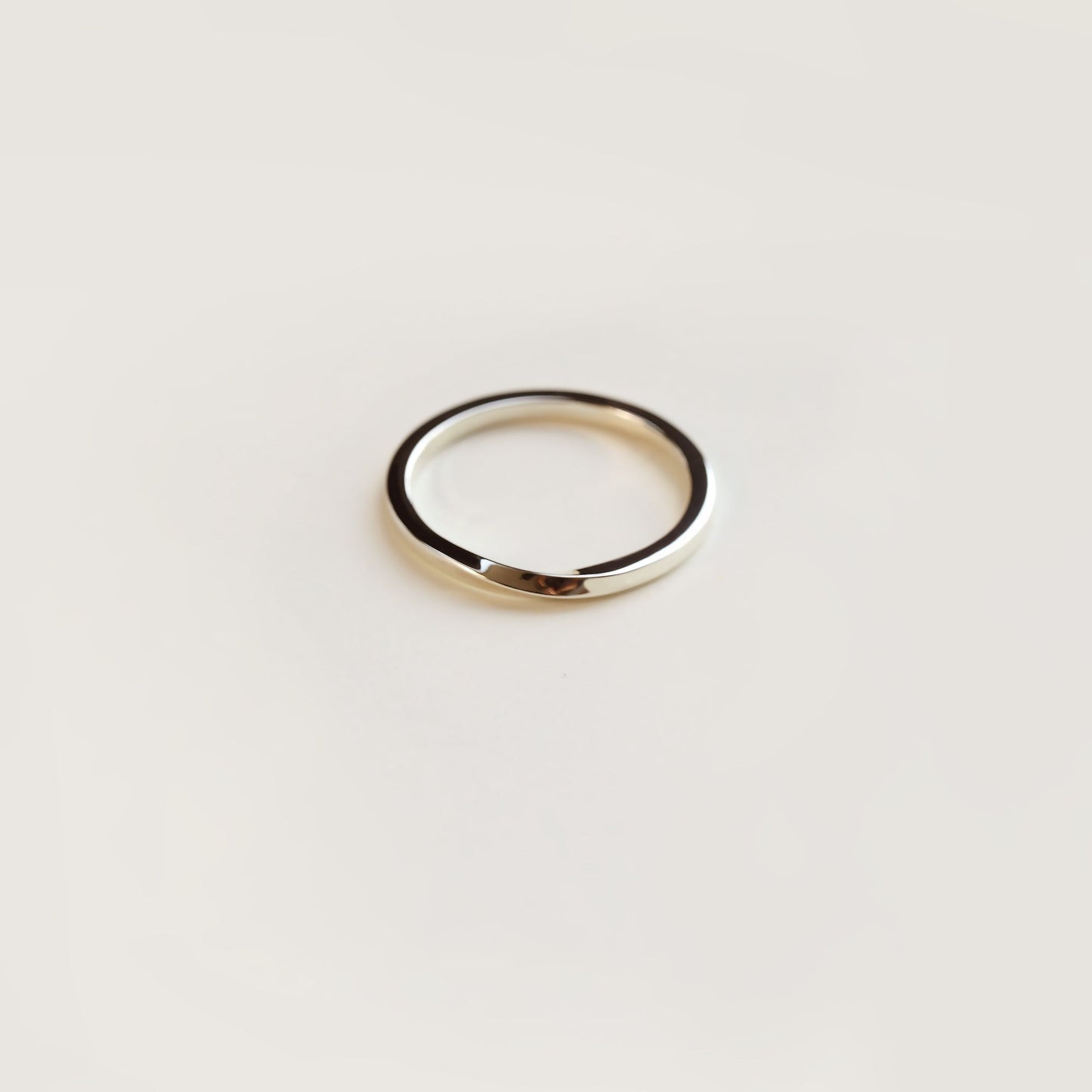 SMALL TORSION RING