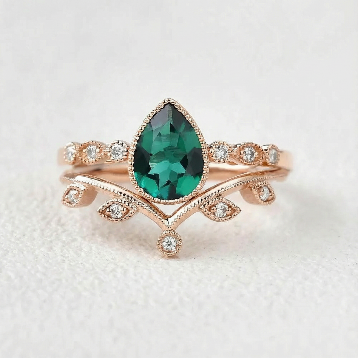 Vera's Grace | Classic Vine Pear Emerald Bridal Set 2pcs