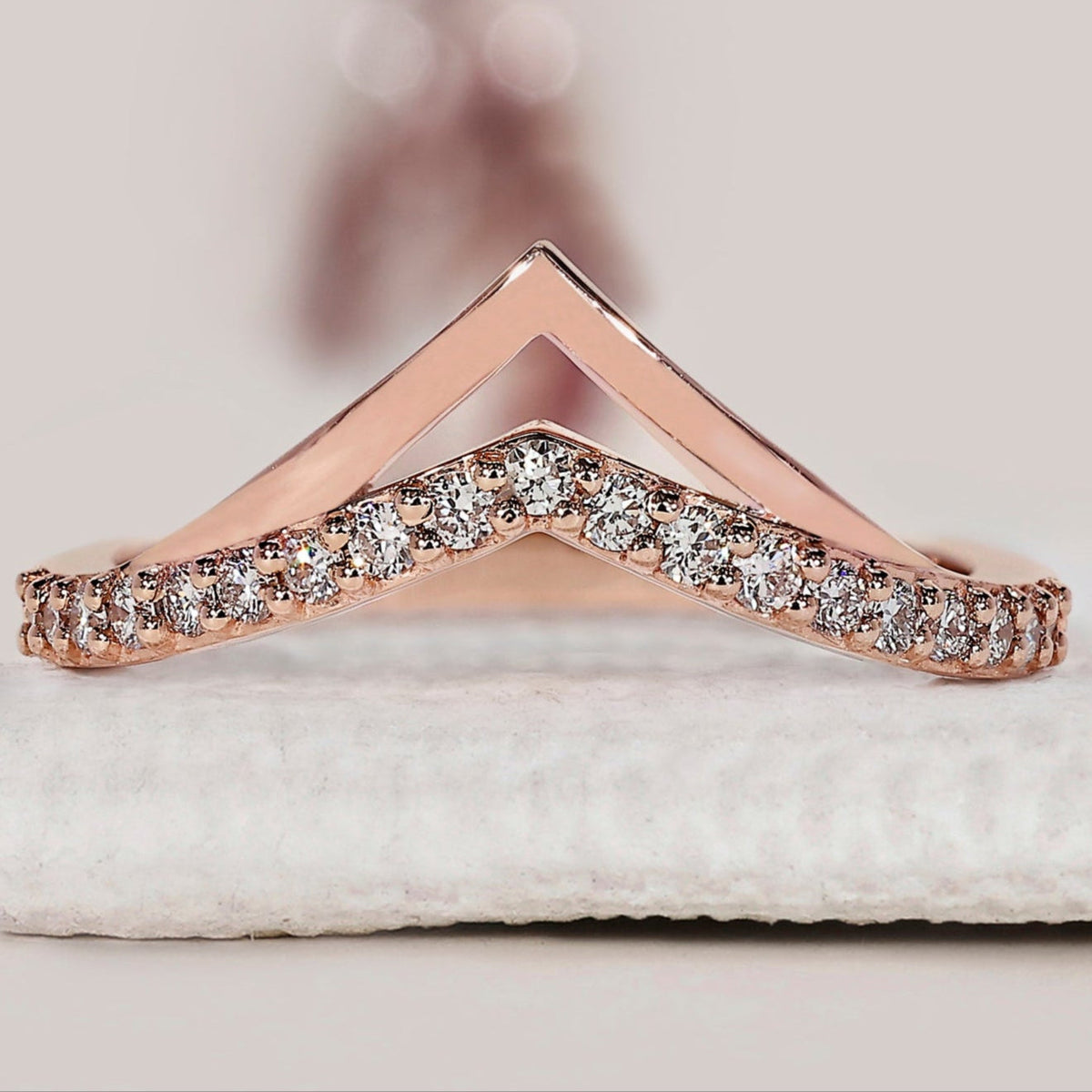 V Shaped Wedding Featuring With Round Diamond