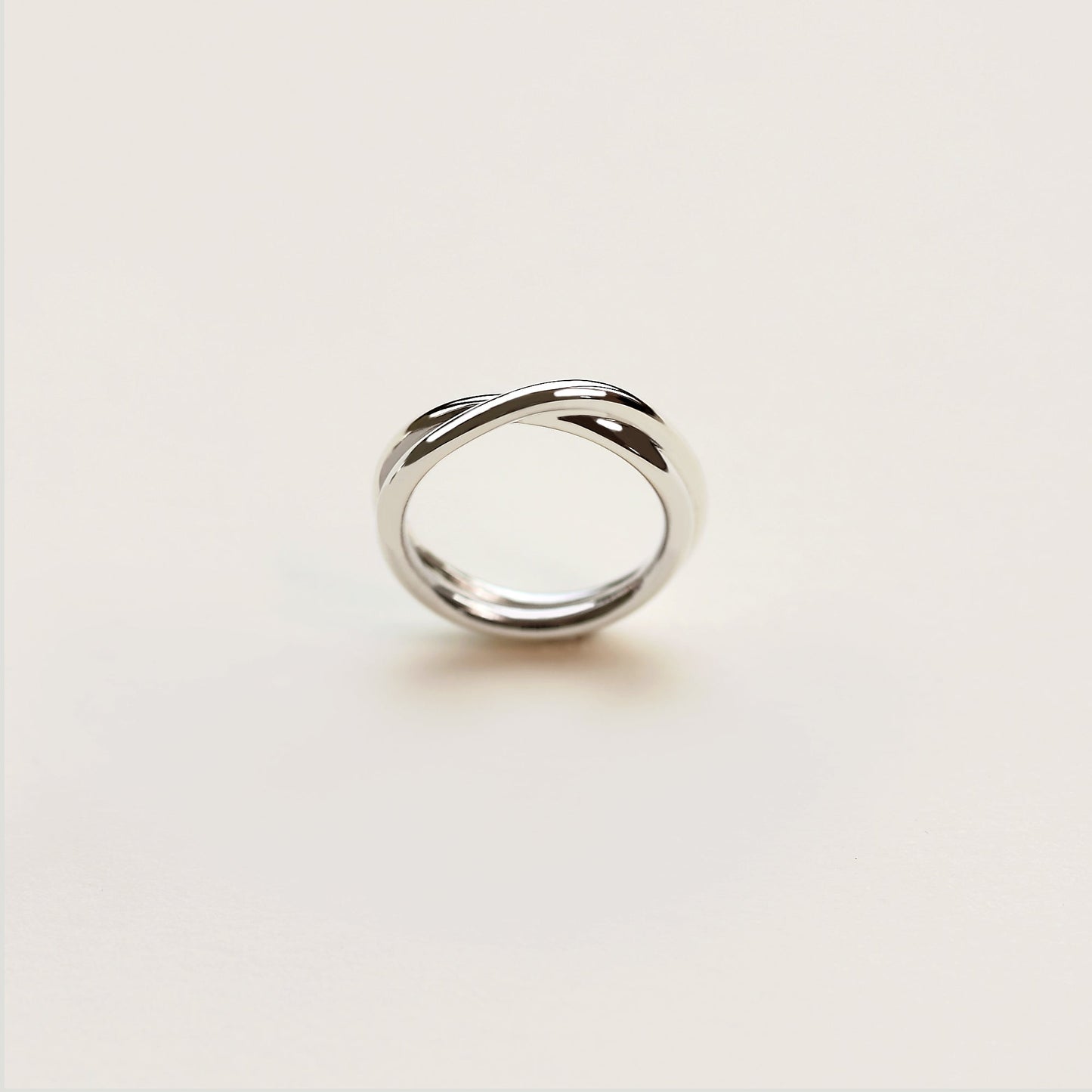 MEDIUM INFINITE RING