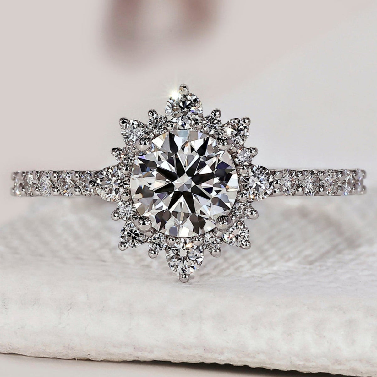 Round Diamond Cluster Ring In White Gold