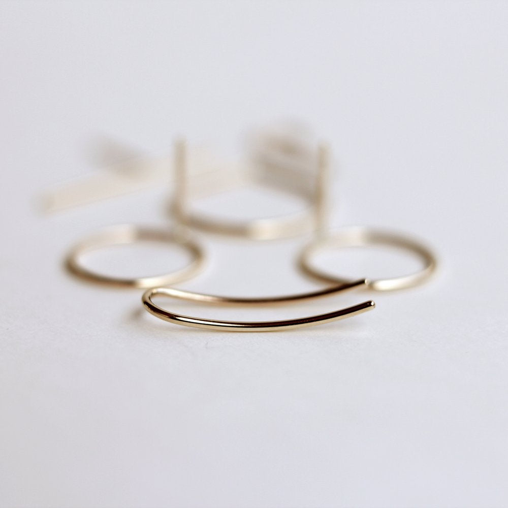 GOLD LINE 03 EARRING