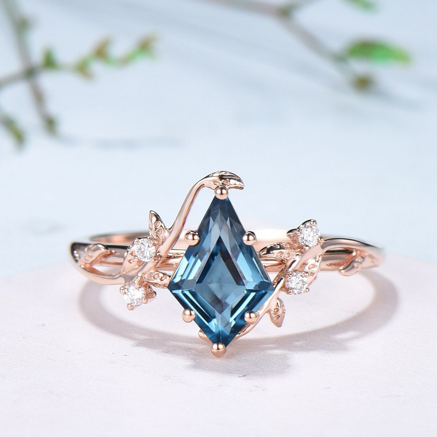 Nature inspired kite cut London blue topaz engagement ring set cluster marquise diamond ring leaf branch lef vine citrine wedding set women
