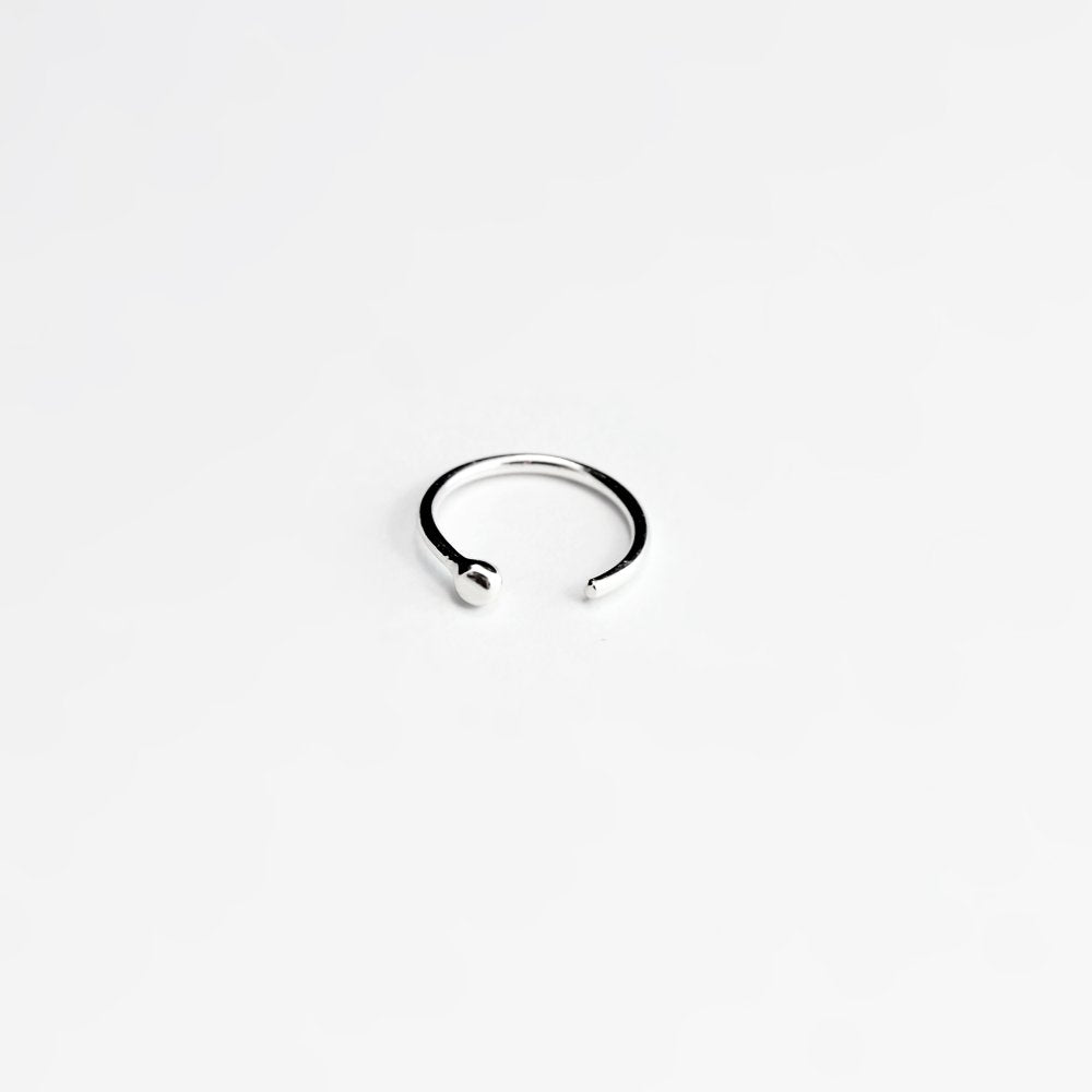 ESSENTIAL DOT SILVER HOOP EARRING