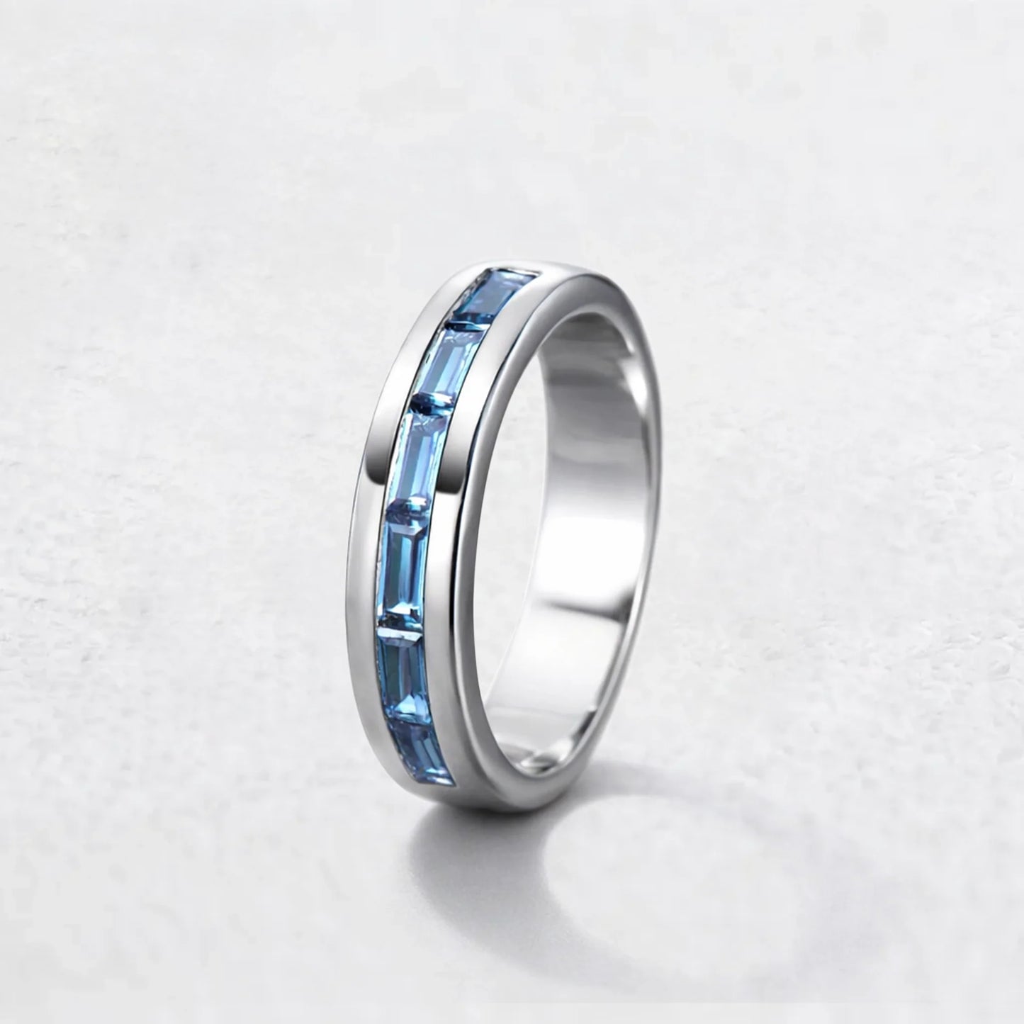 Evertrue Spectrum | Half-Eternity Baguette Alexandrite Band