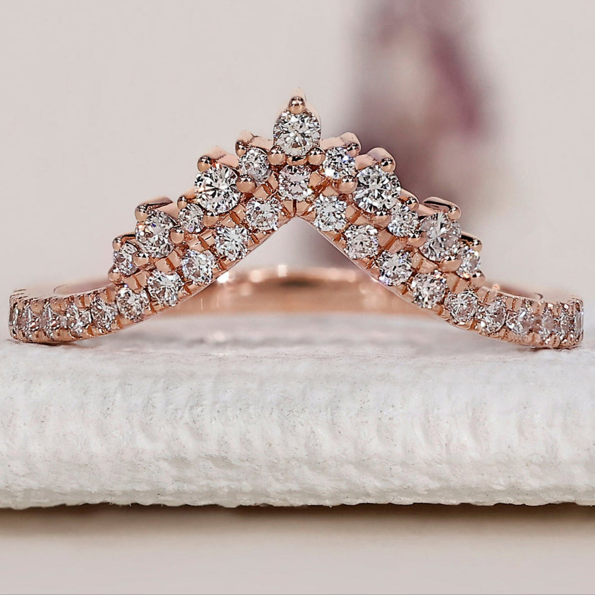 Curved Wedding Band - Rose Gold