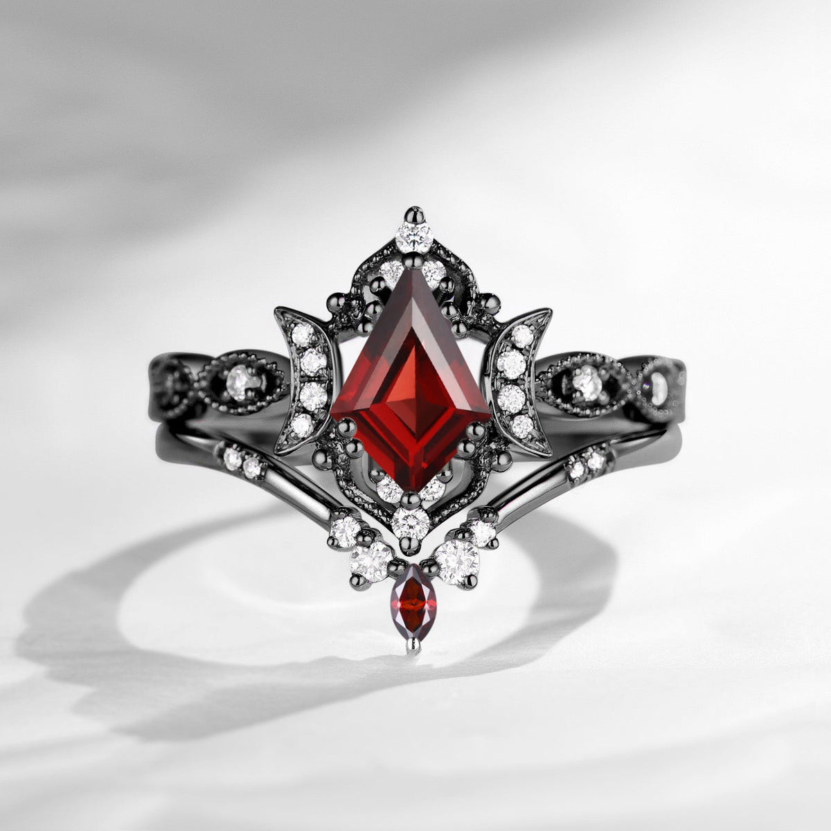Crescent Moon | Kite Cut Unique Garnet Engagement Ring Set 2pcs - Luna