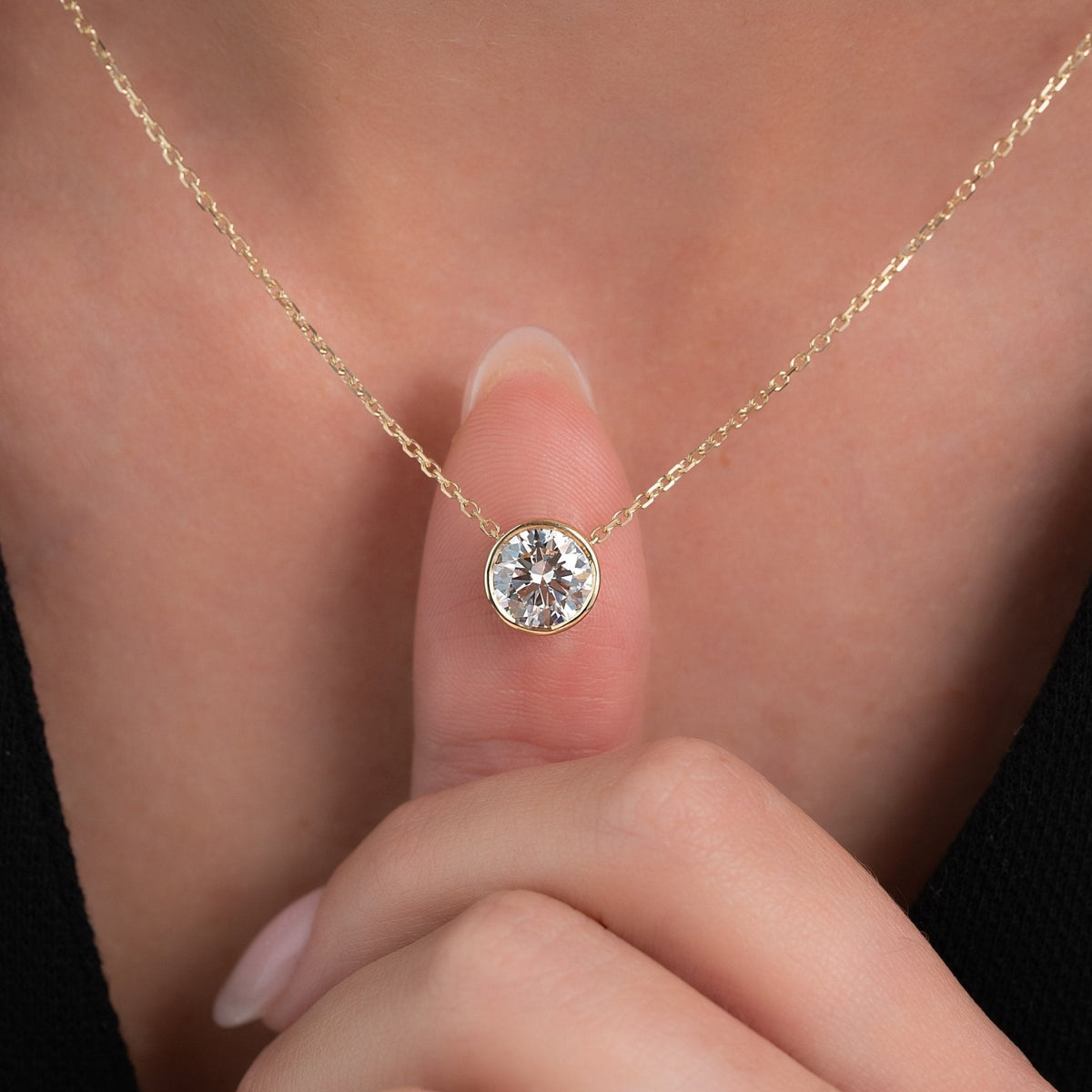 2 Carat Round Diamond Classic Bezel Pendant Necklace