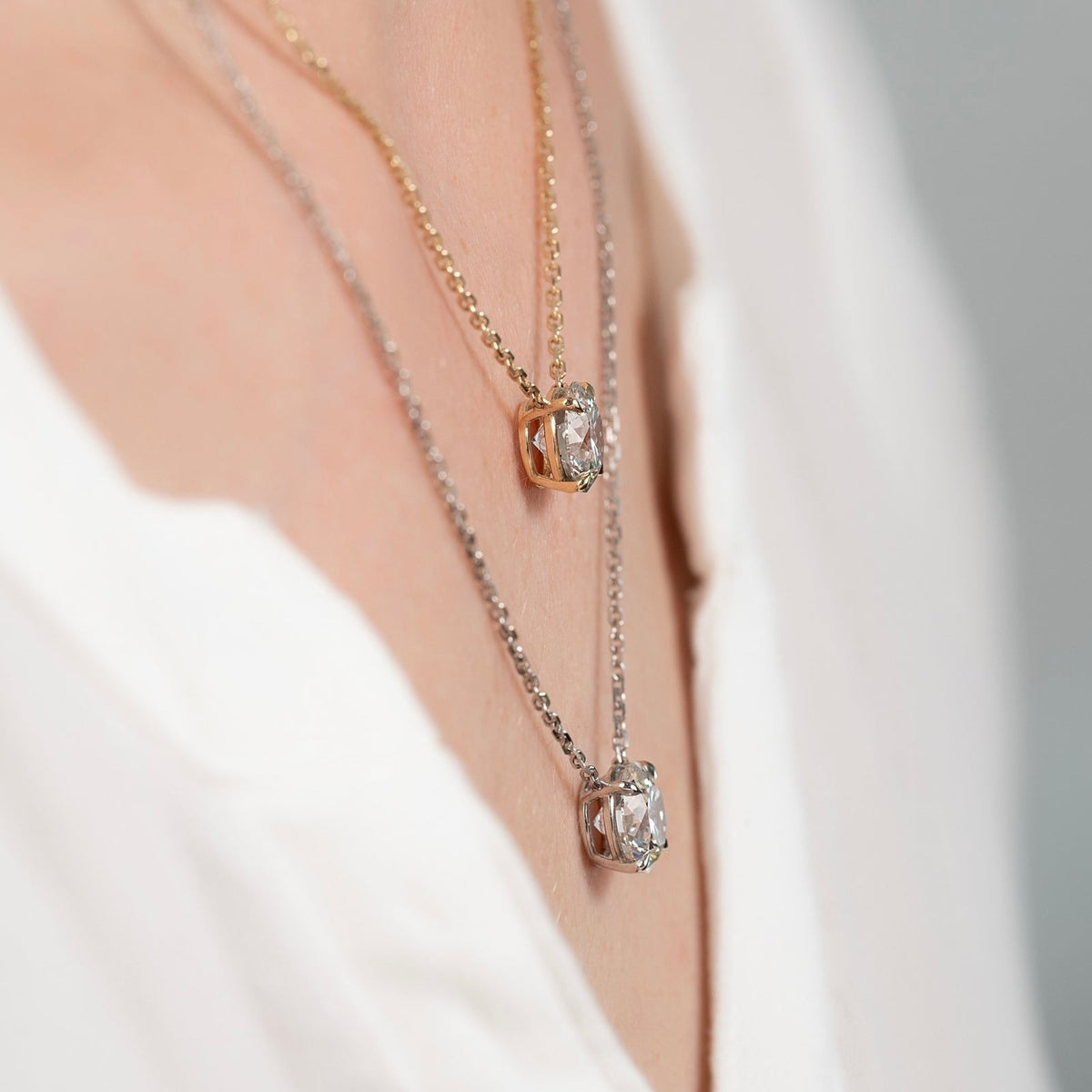 1.50 Carat Round Classic Diamond Pendant Necklace for Women