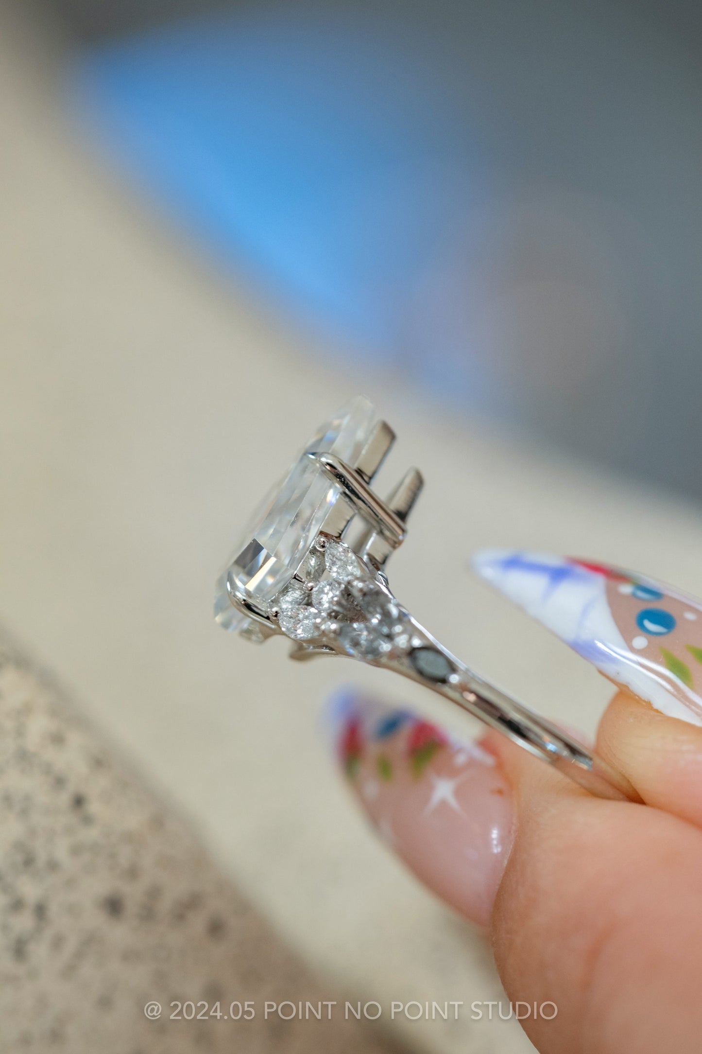 Kite Lab Diamond Engagement Ring, Ombre Winnie Setting