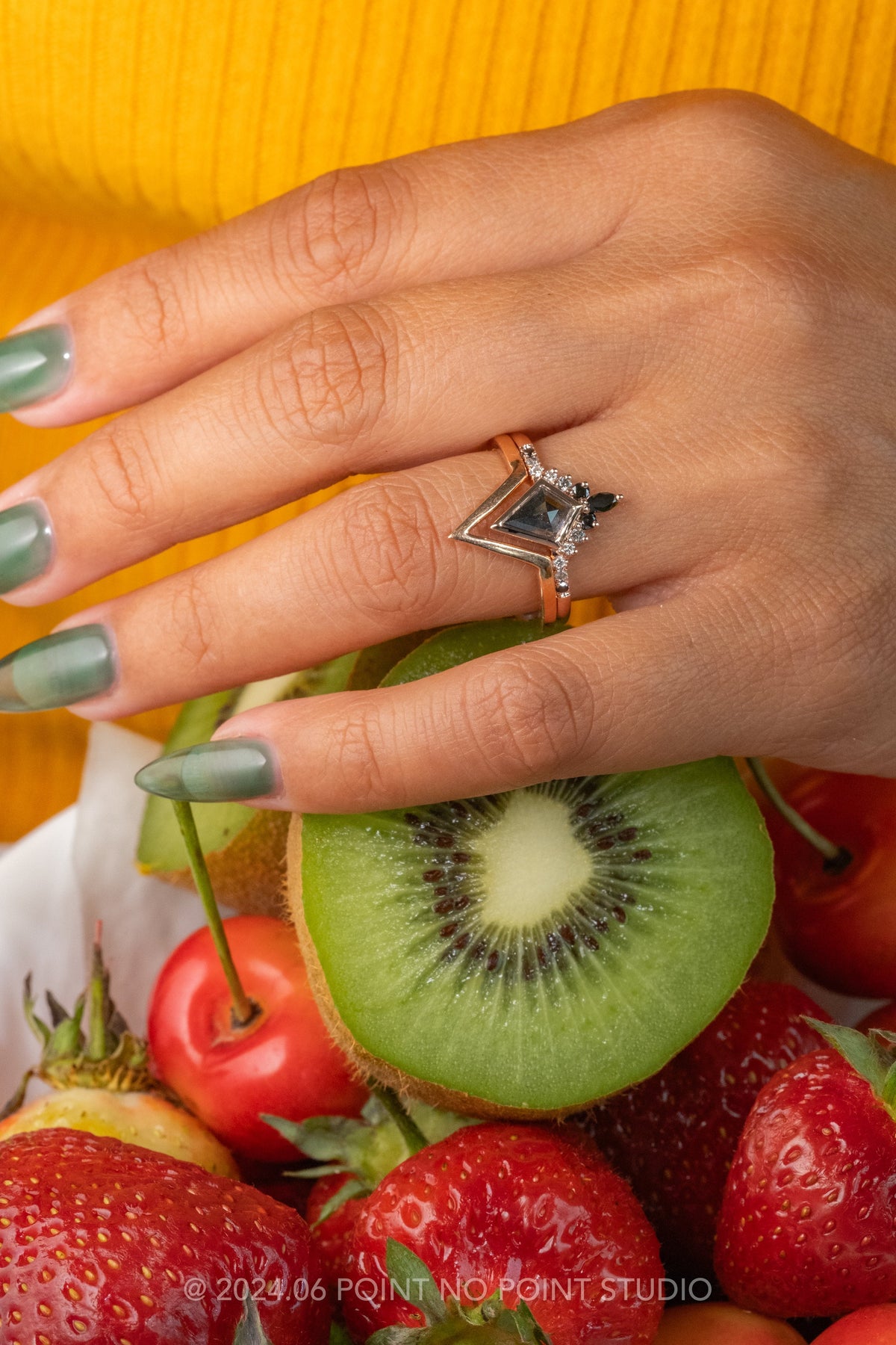 .96 Carat Black Kite Diamond Engagement Ring, Bezel Ombre Avaline Setting