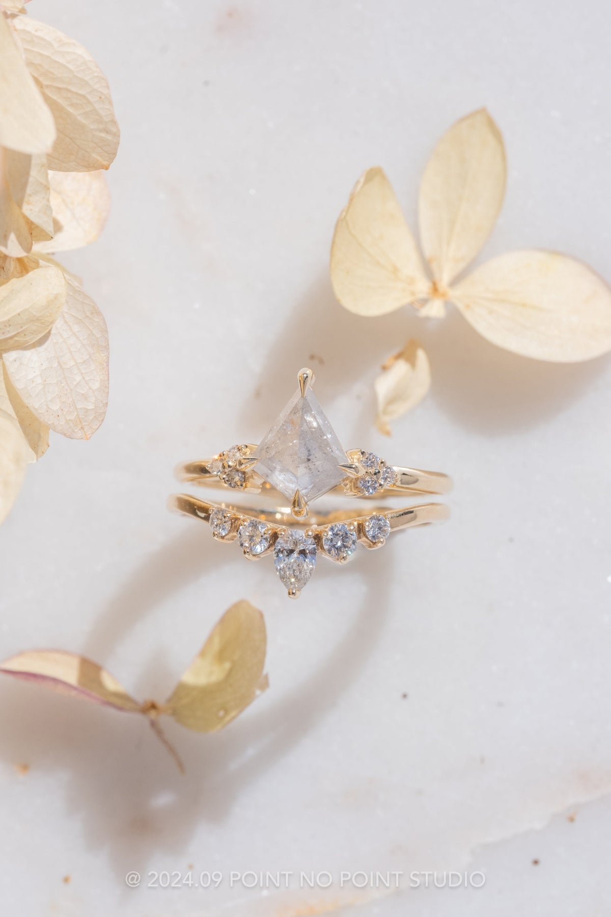 Cassie Wedding Ring Setting, 5 Diamond, Round Band