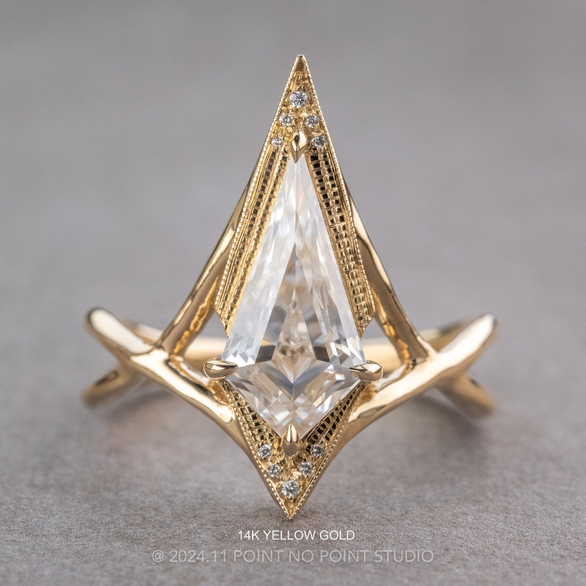 Kite Lab Diamond Engagement Ring, Twisted Arwen Setting
