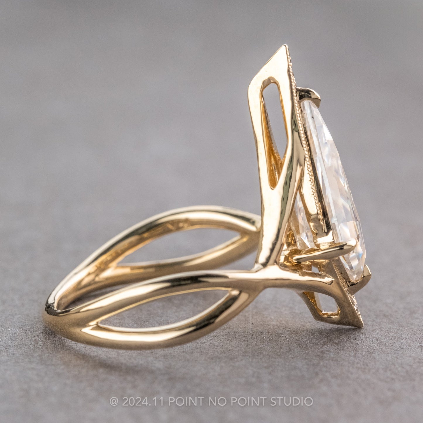 Kite Lab Diamond Engagement Ring, Twisted Arwen Setting
