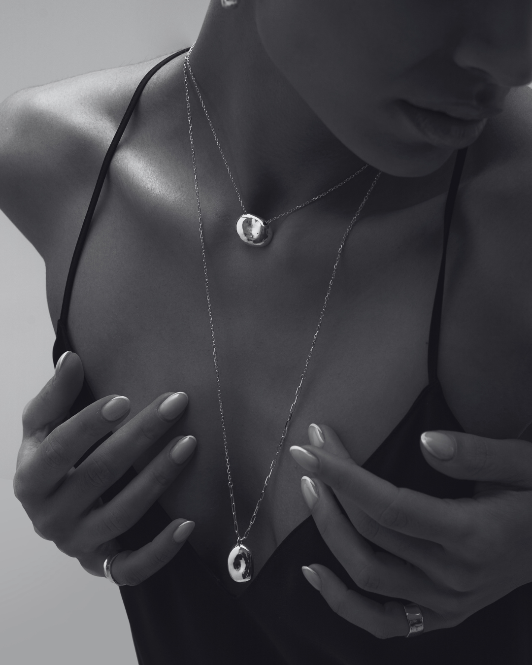 Grace Curve Pendant