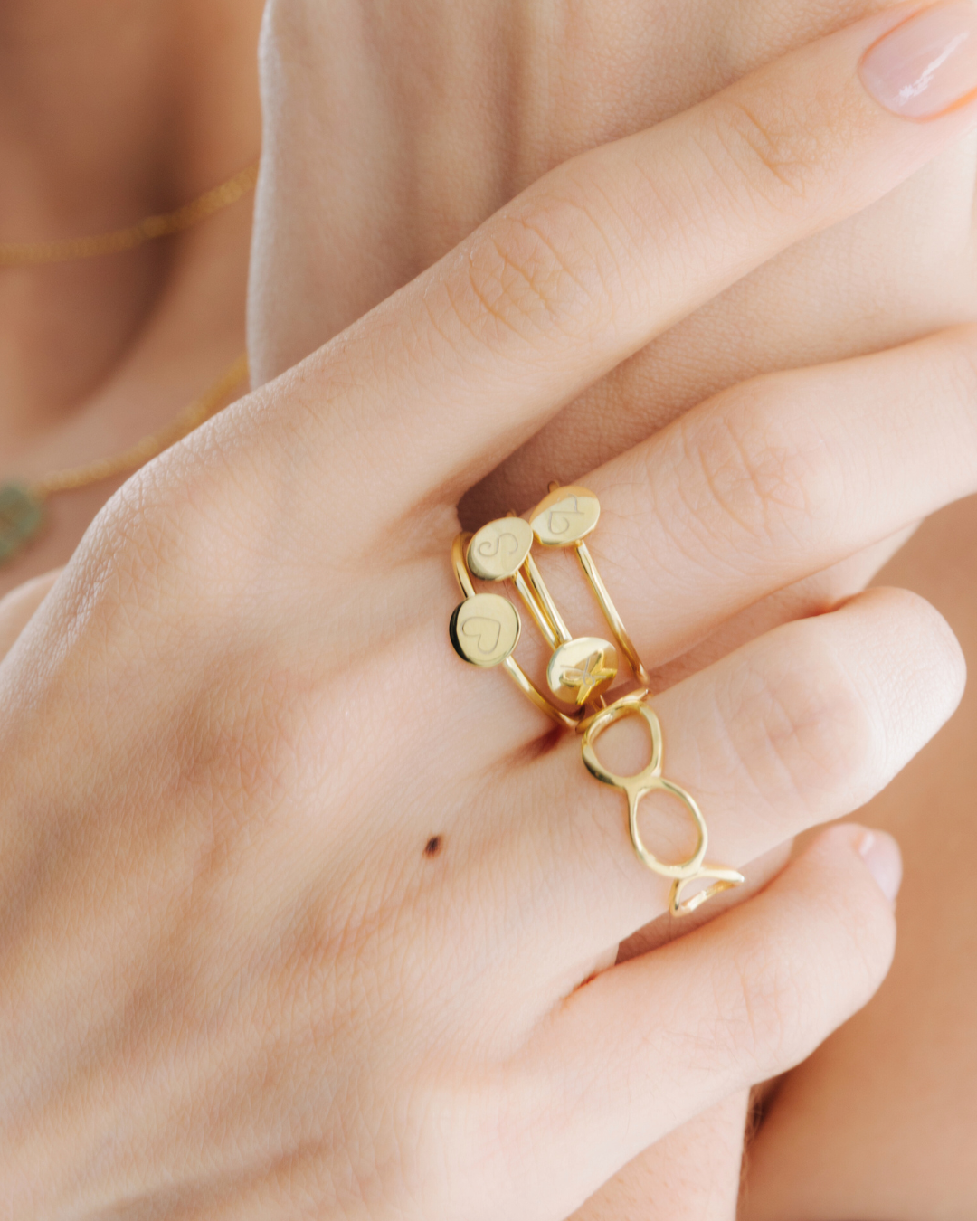 INITIAL CODE RING