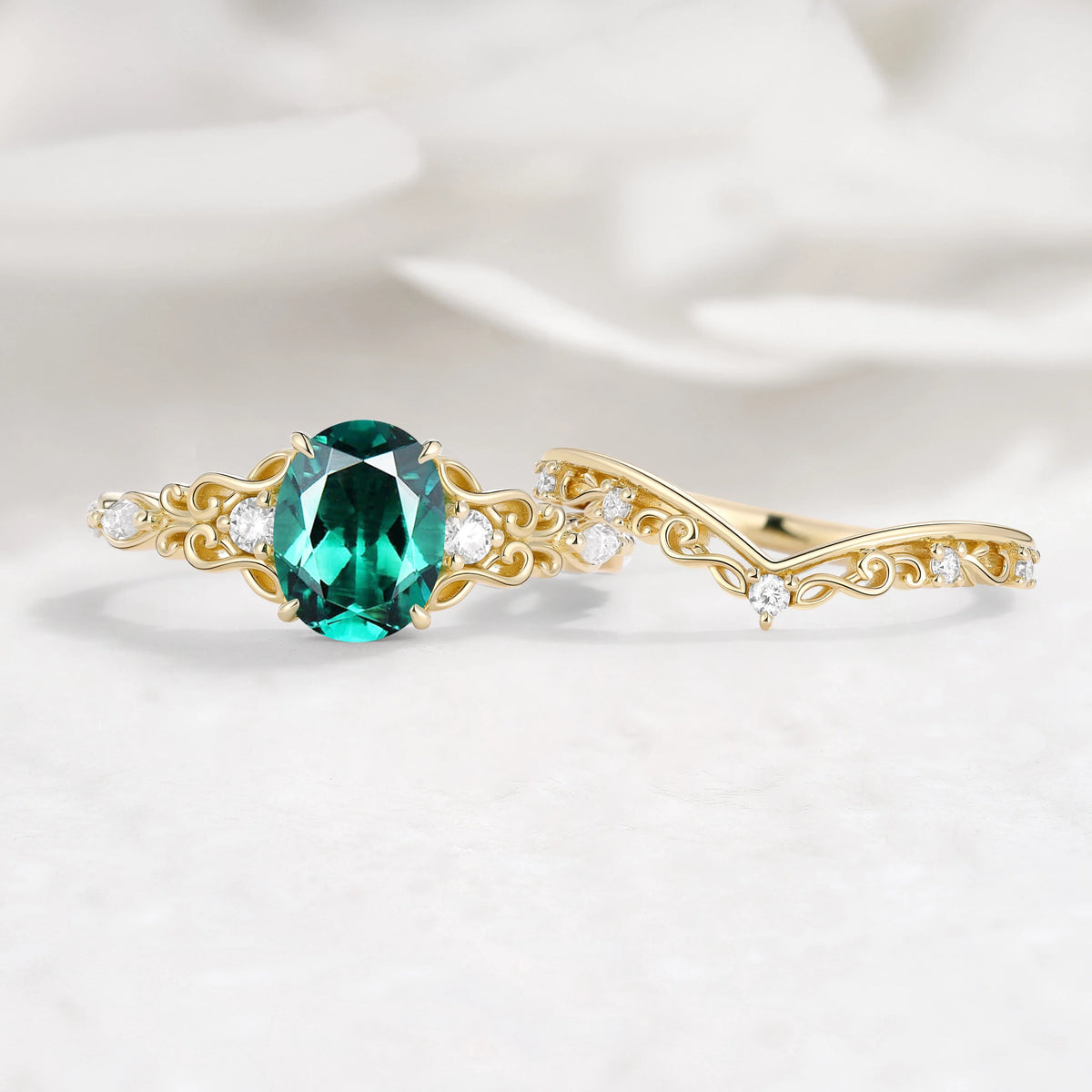 Oval Cut Musical Note Emerald Engagement Ring - Melody Ring Set