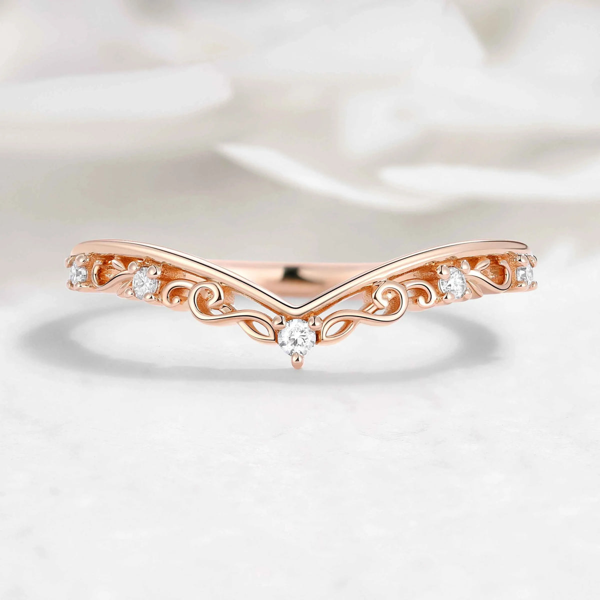 Melody Musical Note Moissanite Wedding Band