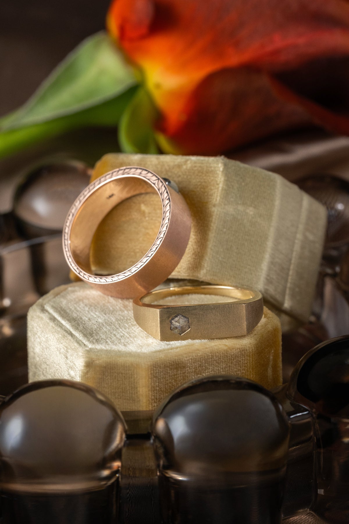 Salt and Pepper Emerald Diamond Mens Engraved Edges Wedding Band, 14K Rose Gold