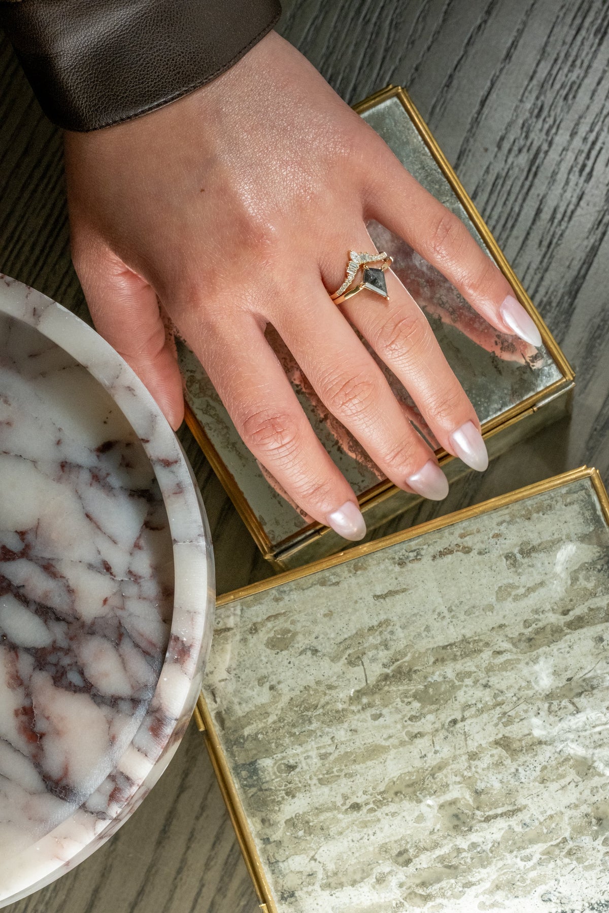 Mayer Wedding Ring, 15 Diamond