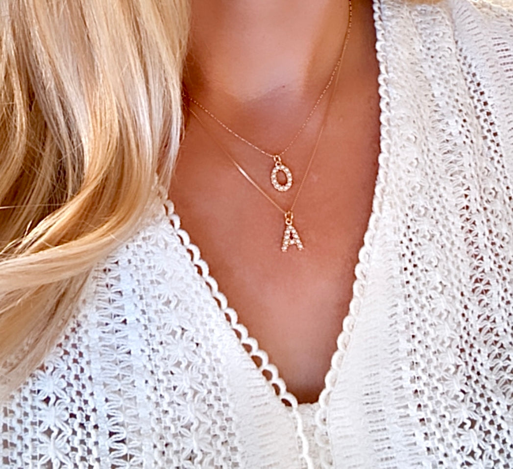 Dainty Pearl Letter Necklace Girlfriend Gift Customizable Jewelry Christmas Gifts Pearl Initial Charm Necklace Gold Filled Chains for Women