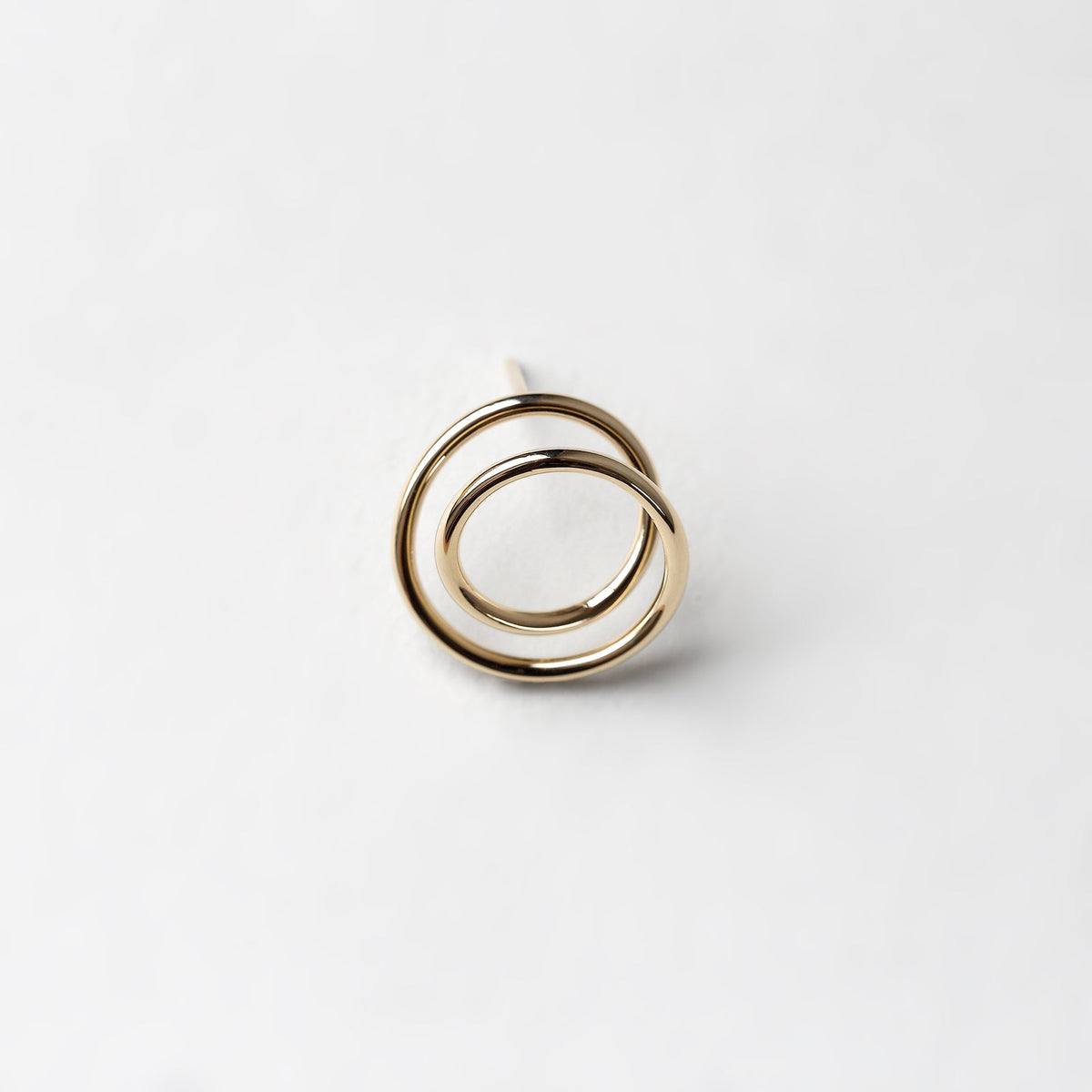 SMALL ORBIT EARRING