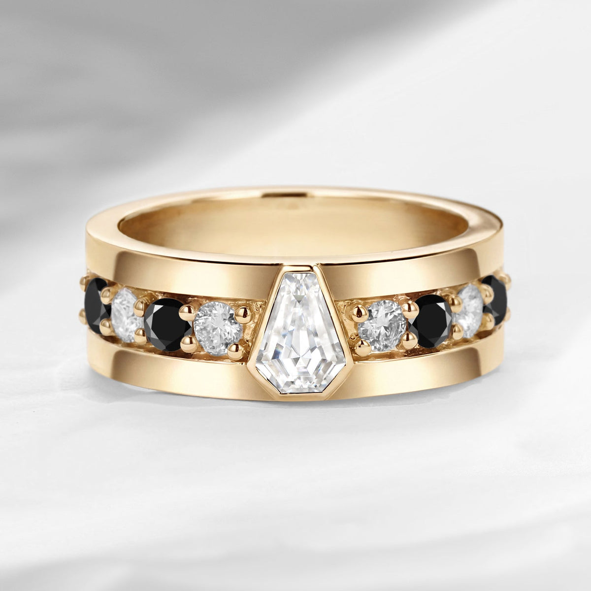 'King's Scepter' - Classic Coffin Cut IGI Certified Lab Diamond Wedding Band For Men