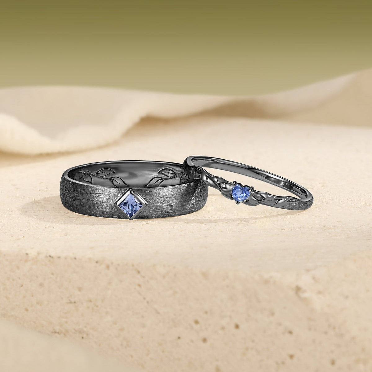 Brushed Sapphire with Hidden Leaf Engraving Couple Ring