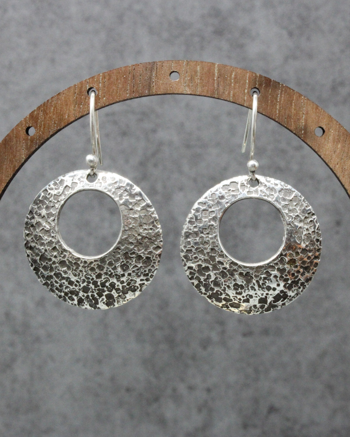 Textured Circle Cutout Earrings
