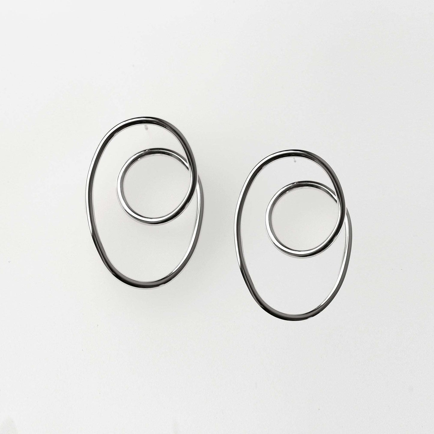 LARGE ORBIT EARRING