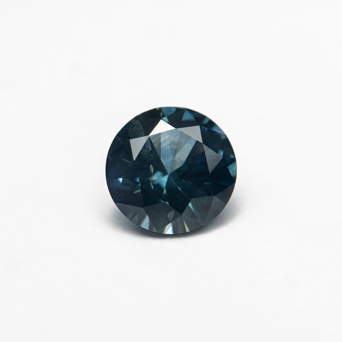 1.13ct 6.33x6.32x3.82mm Round Brilliant Sapphire 26526-13