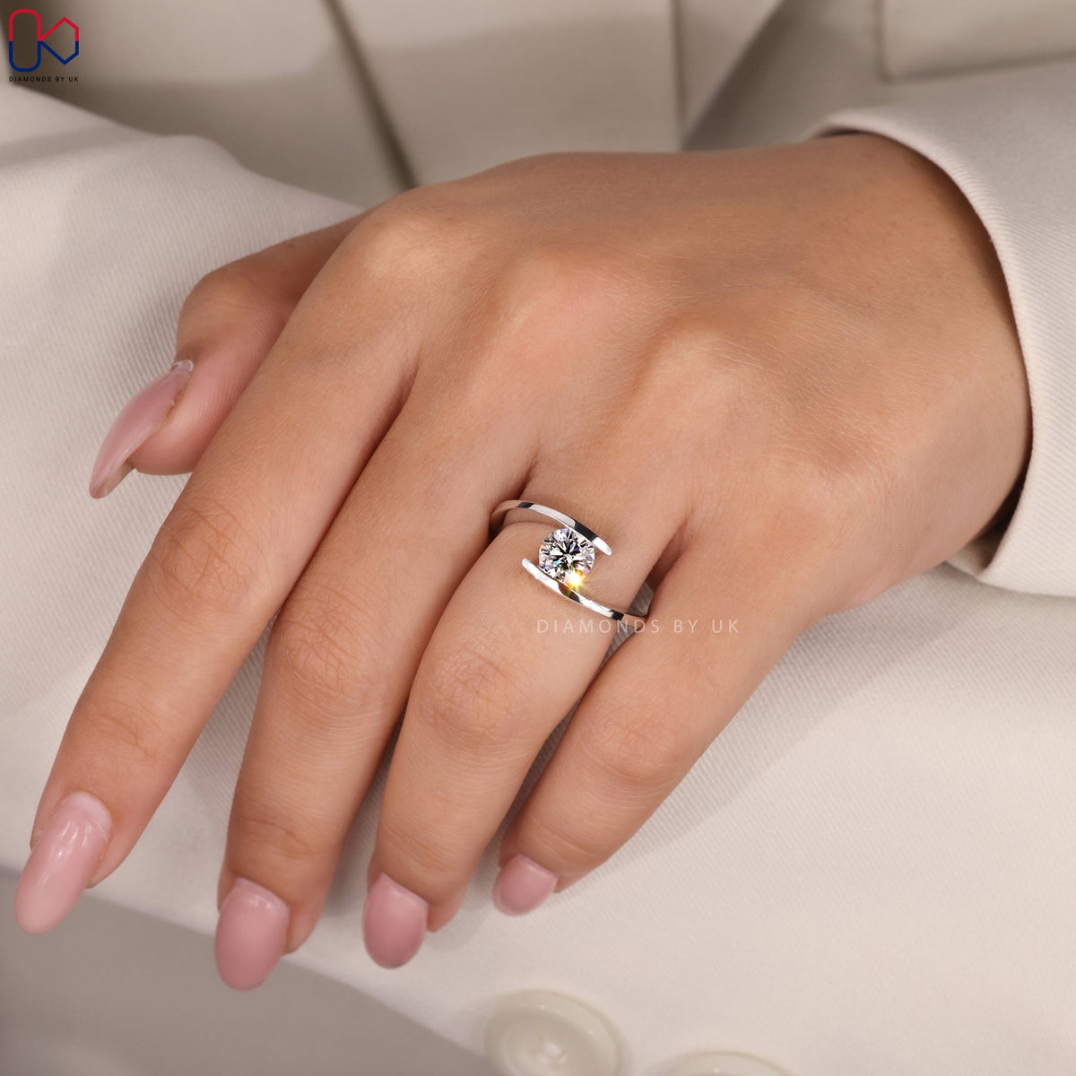 Round Diamond Solitaire Engagement Ring