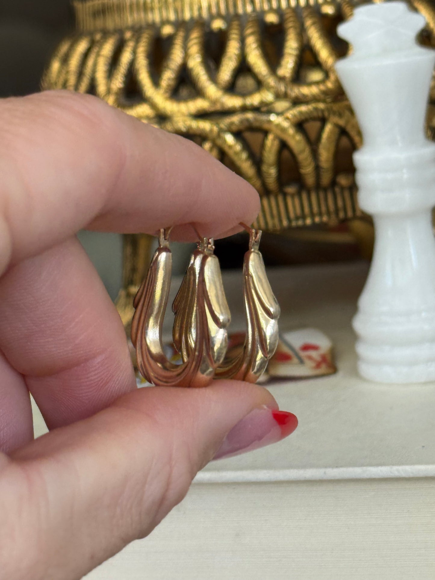Estate 14k Yellow Gold Puffy Draped Oval Hoop Earrings
