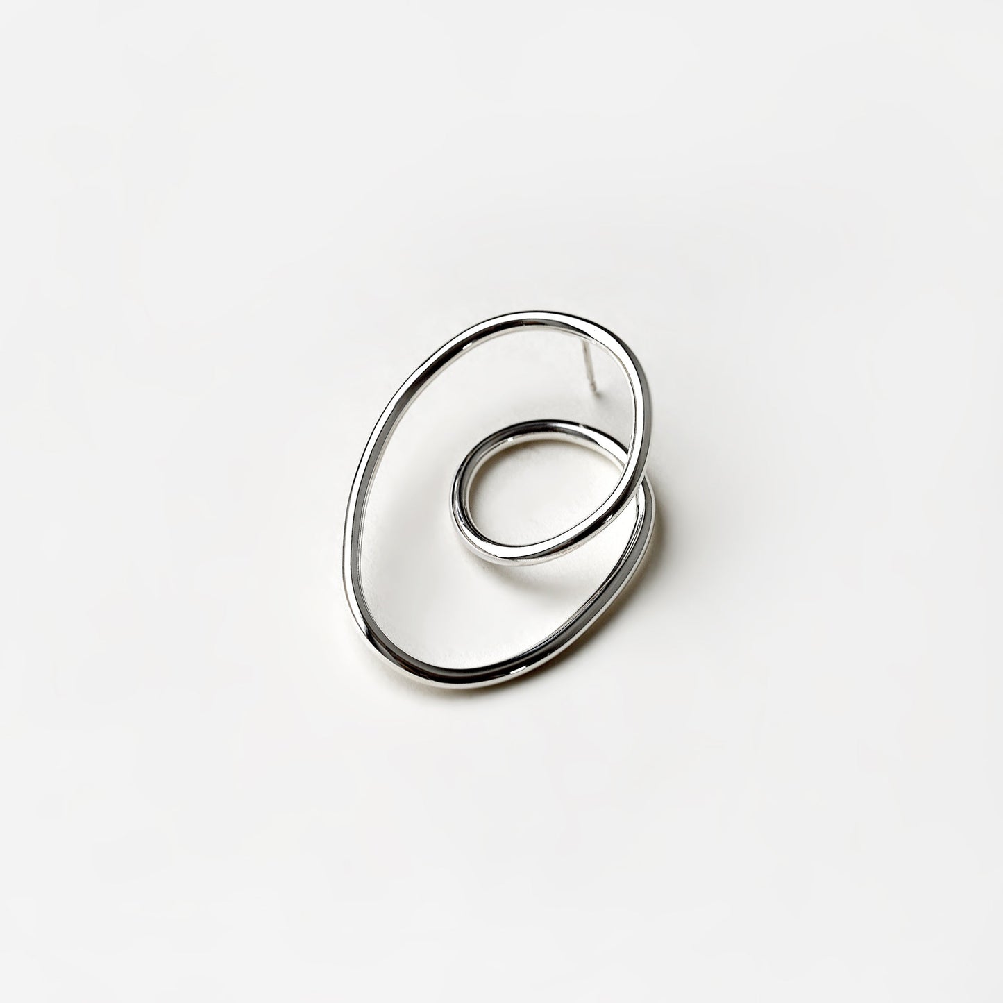 LARGE ORBIT EARRING