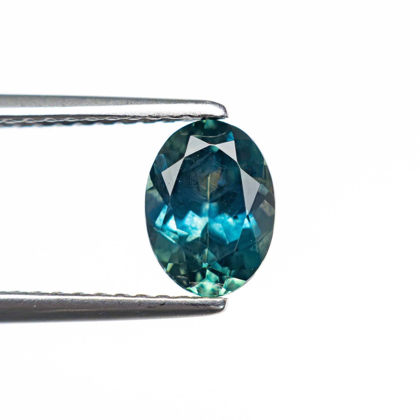 1.29ct 7.42x5.47x3.88mm Oval Brilliant Sapphire 28028-19