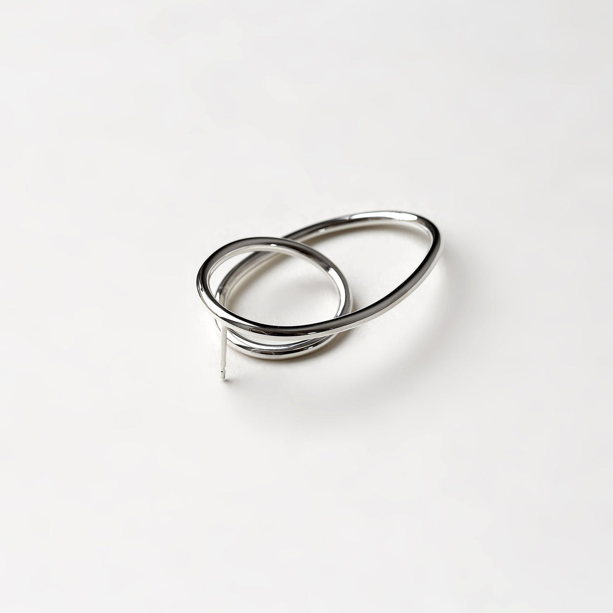 LARGE ORBIT EARRING