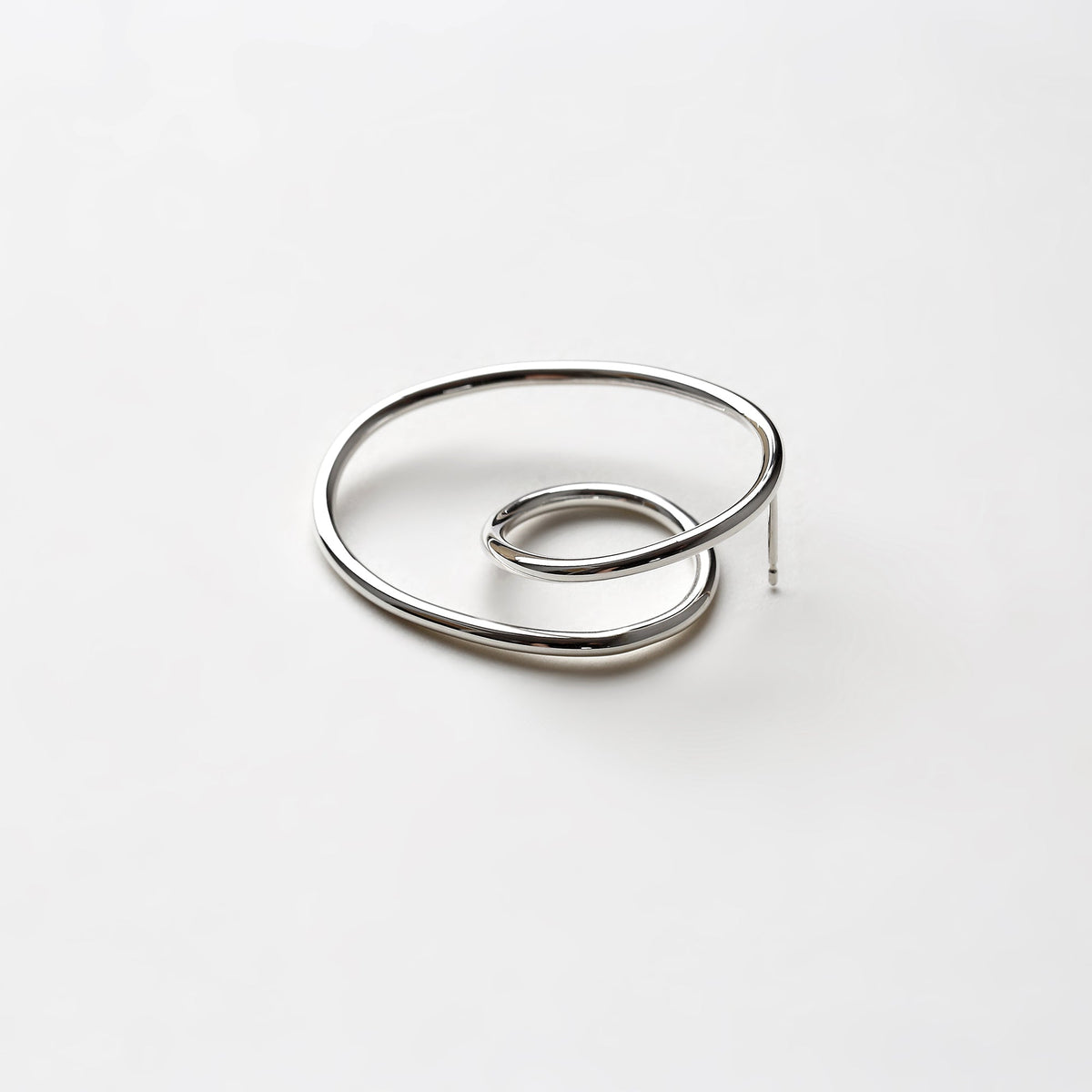 LARGE ORBIT EARRING