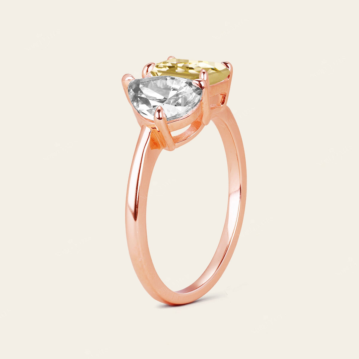 IGI Pear & Emerald Yellow Lab-Grown Diamond Toi et Moi Ring