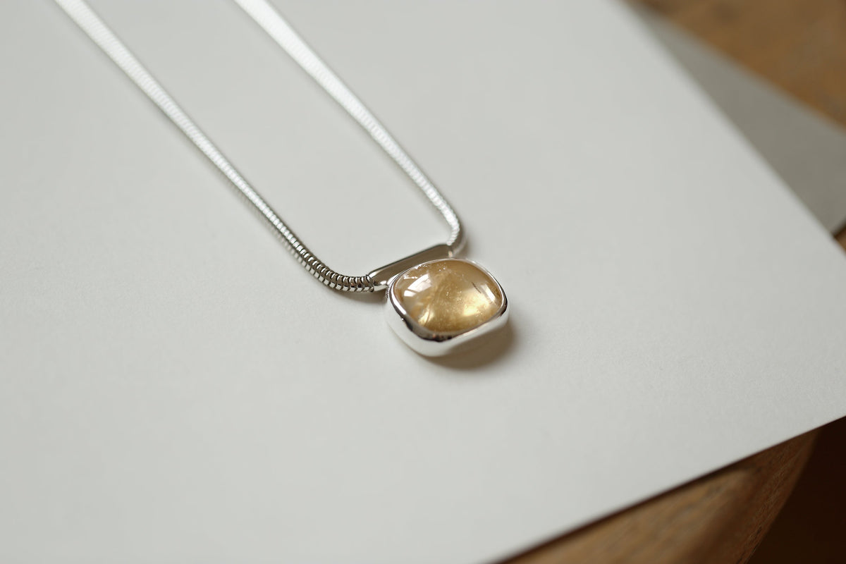 RECTANGULAR CITRINE NECKLACE