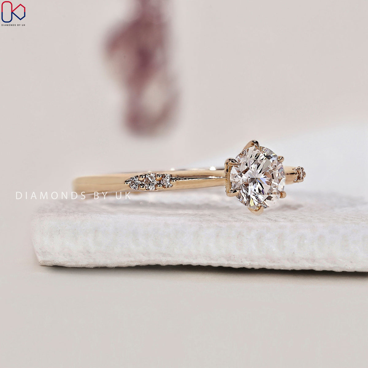 Round Brilliant Cut Diamond Ring - Knife Edge Shank