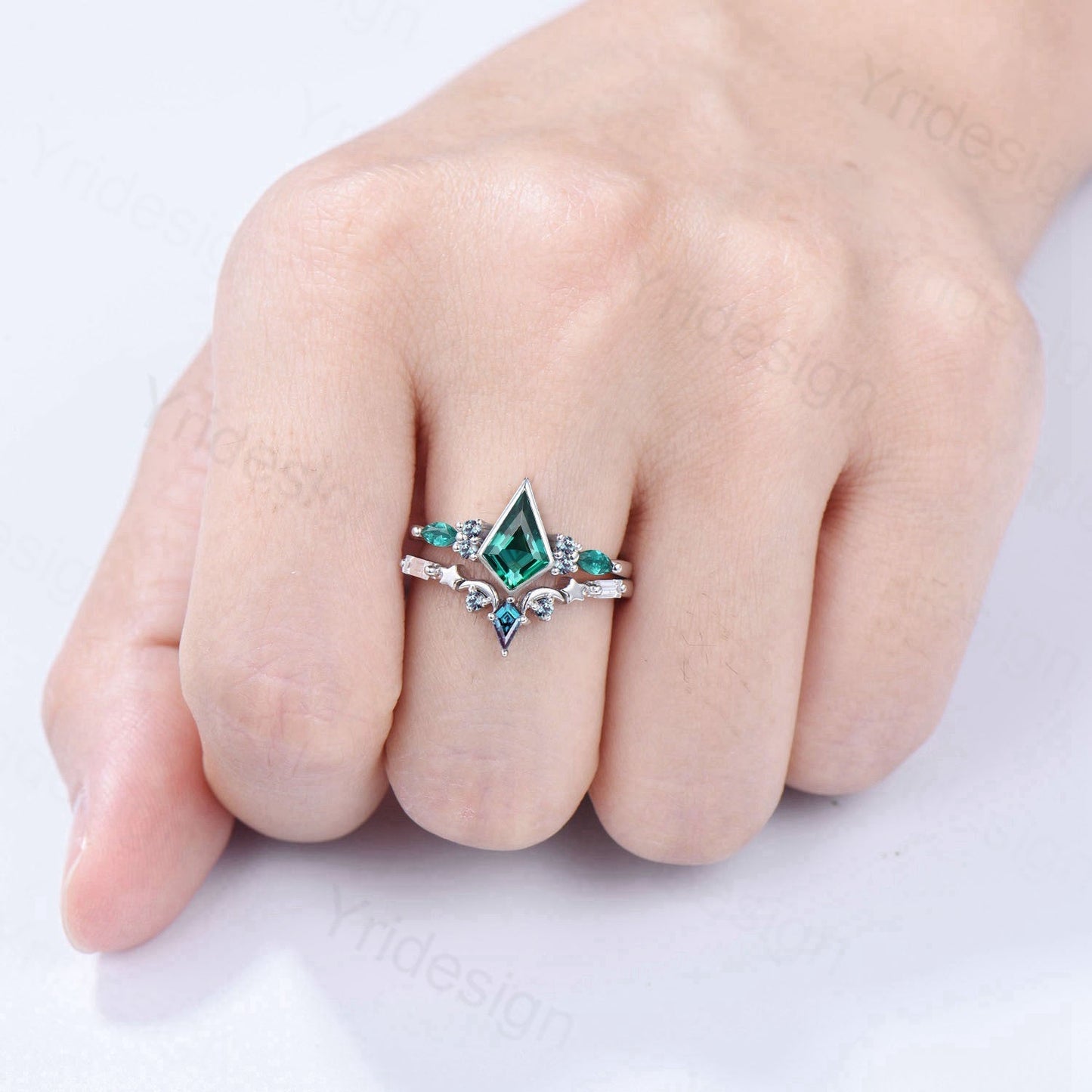 Kite Cut Green Bezel Set Emerald Engagement Ring Set | Curved Moon Star Alexandrite Band