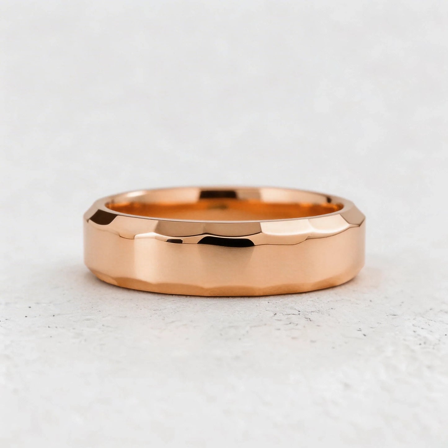Ribbed Edge | Polished Men’s Wedding Band