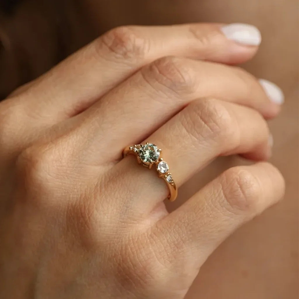 Eveline’s Celeste | 1CT Round Blue Sapphire Engagement Ring